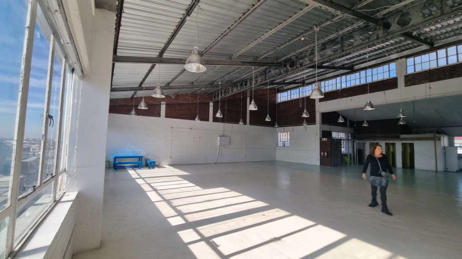 To Let Commercial Property for Rent in Woodstock Western Cape